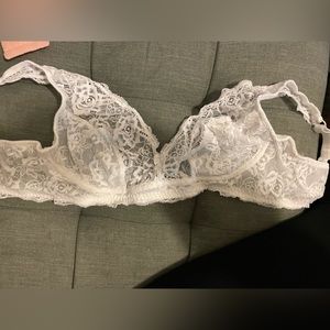 Intimissimi white sexy laced bra